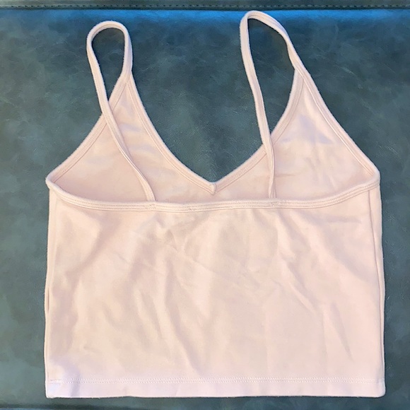 NEVER WORN ARITZIA CROP - Picture 4 of 6